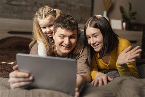 Гаджеты как источник паразитов: как защитить себя и семью